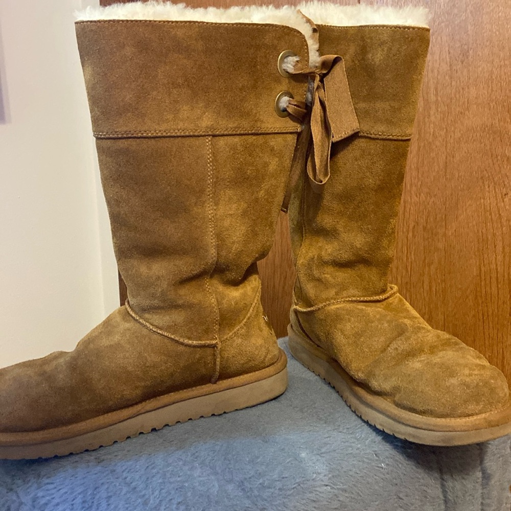 Ugg boots size 8